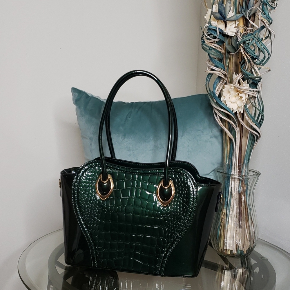 🔥❗NEW❗🔥 Large Patent Shoulder Bag